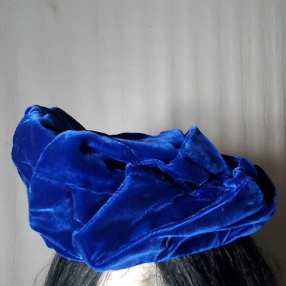 Vintage 60\'s Jack Mconnell Boutique velvet beray